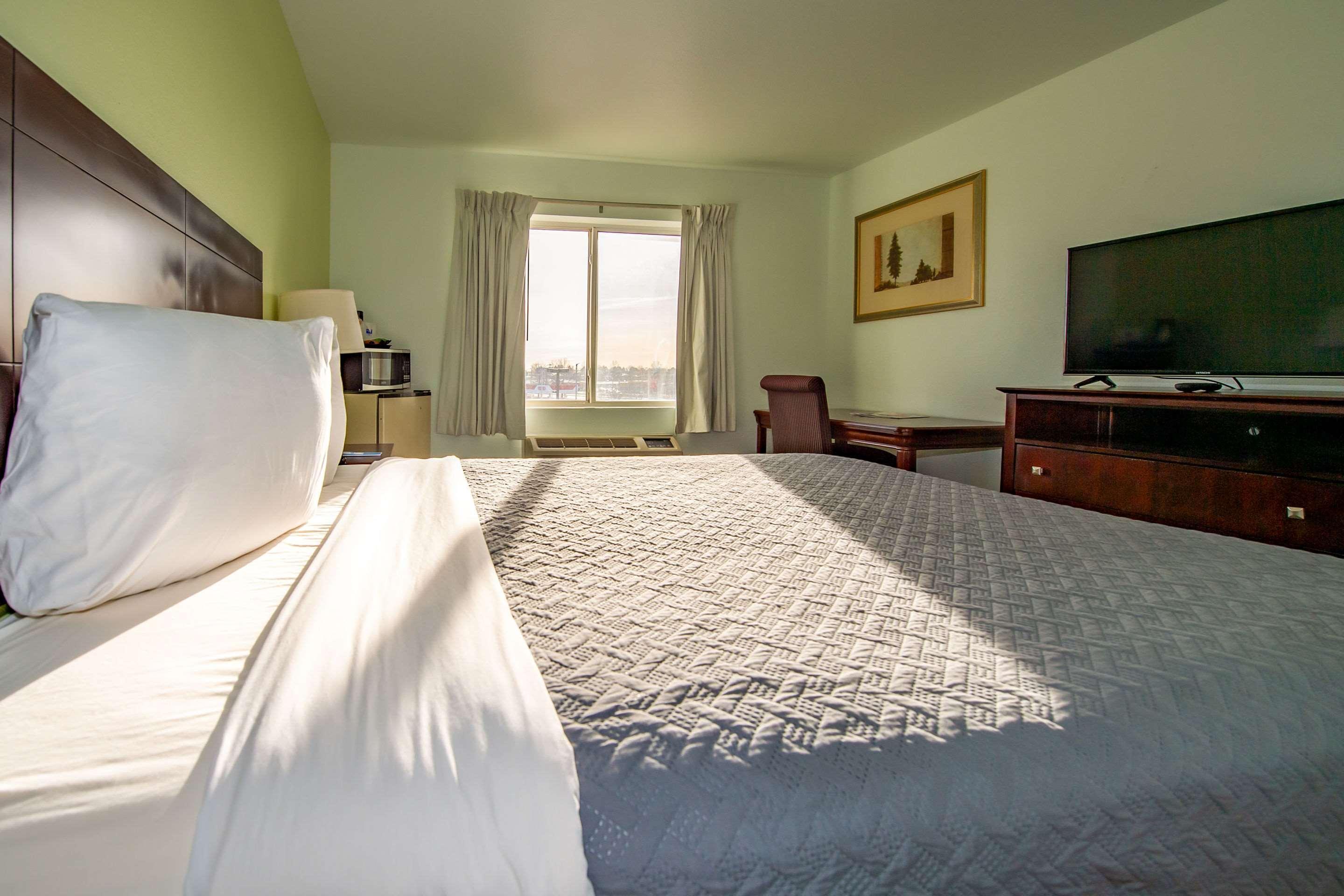 Rodeway Inn Central Colorado Springs Bagian luar foto