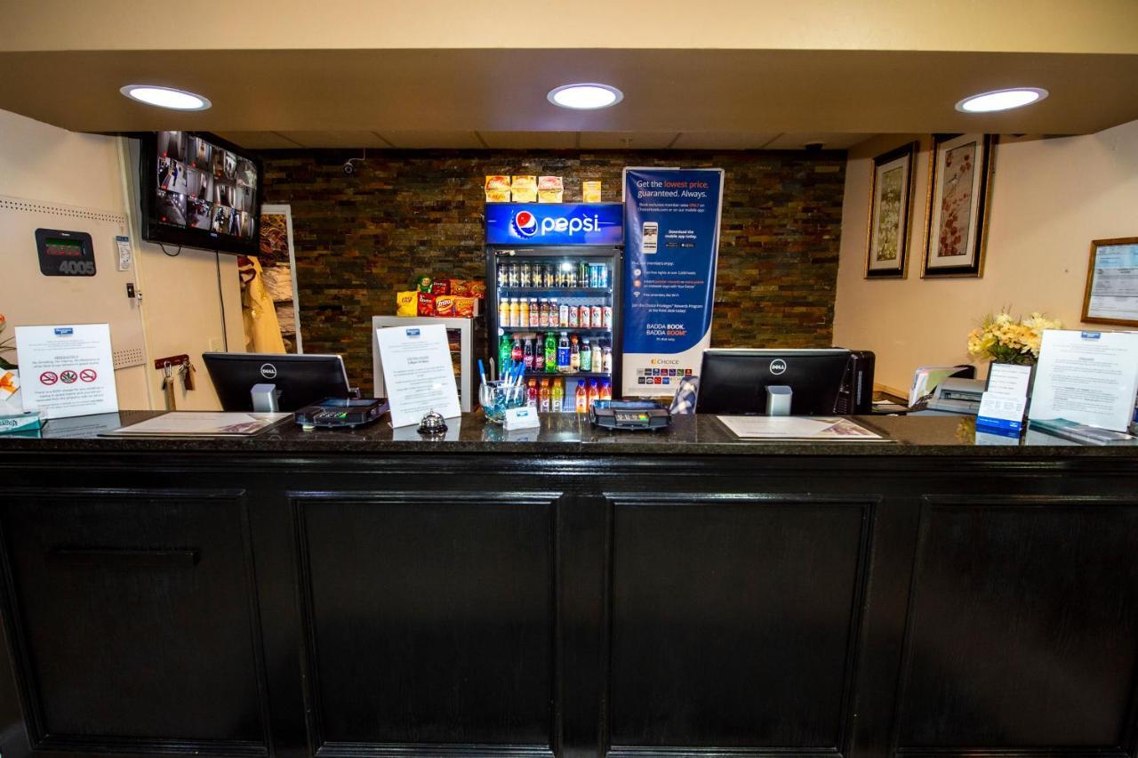 Rodeway Inn Central Colorado Springs Bagian luar foto