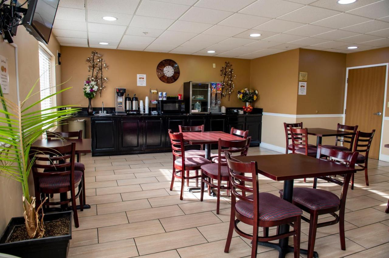 Rodeway Inn Central Colorado Springs Bagian luar foto